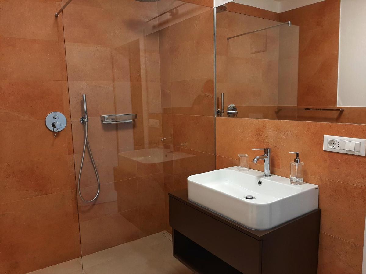 Apartment Lazzeri Dobbiaco Luaran gambar